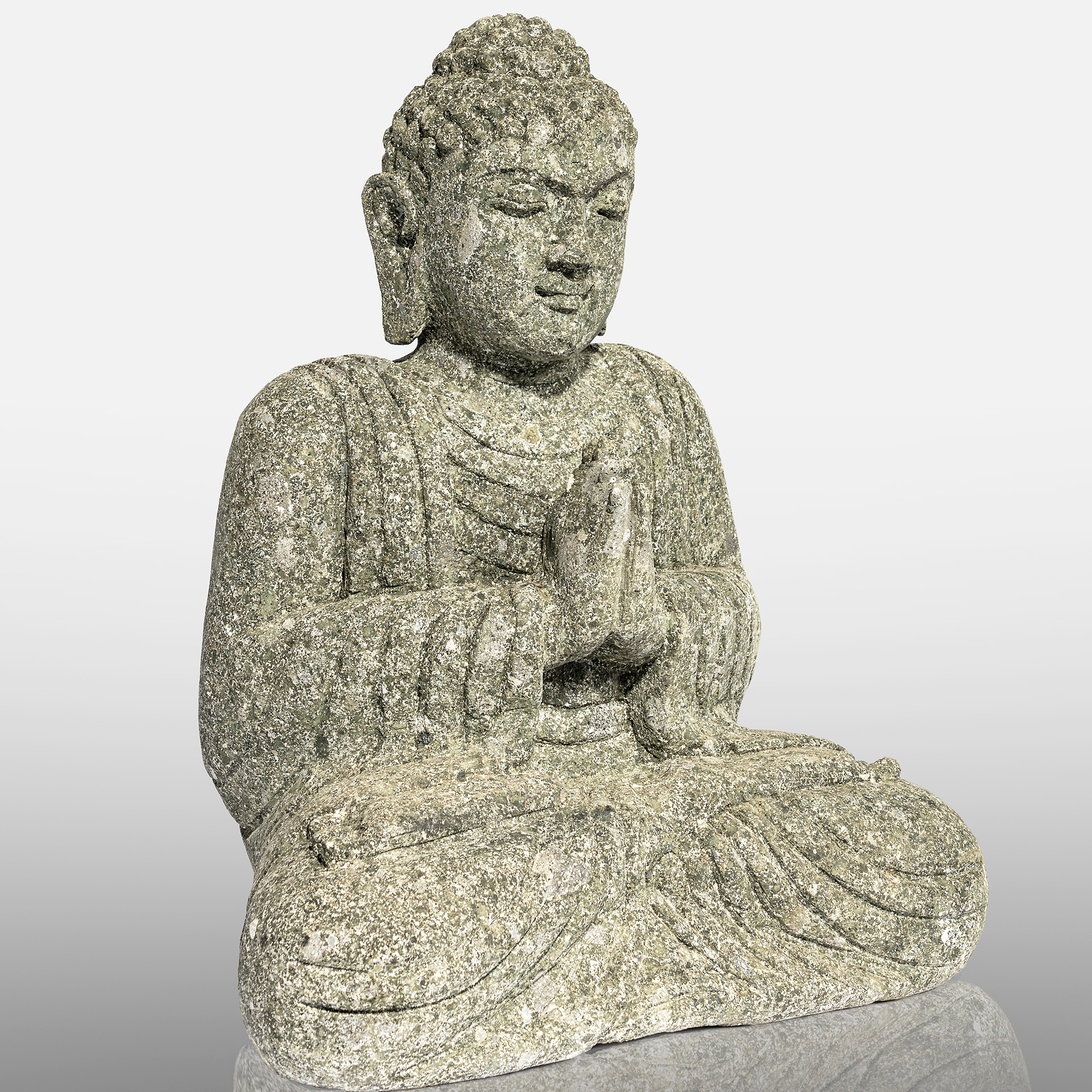 Greenstone Buddha, sitzend