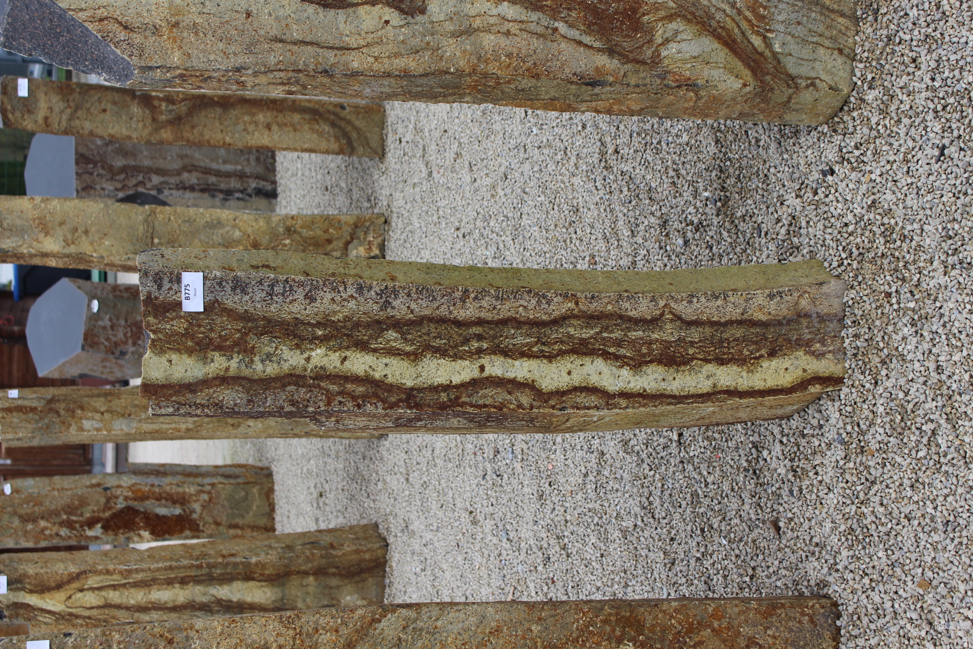 Basaltsäule ca. 22x18x96cm