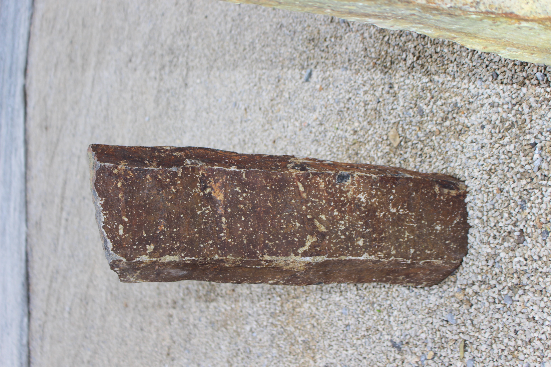 Basaltsäule ca. 27x18x70cm