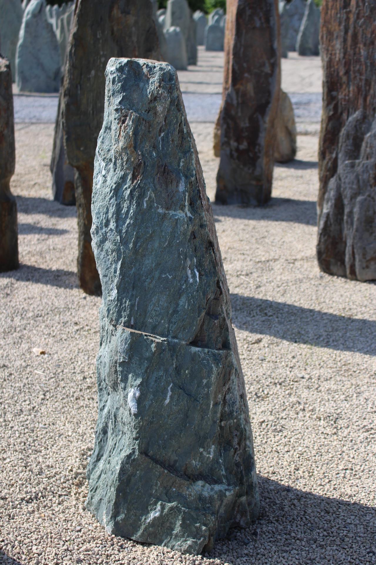Green Angel Monolith ca. 35x35x105cm
