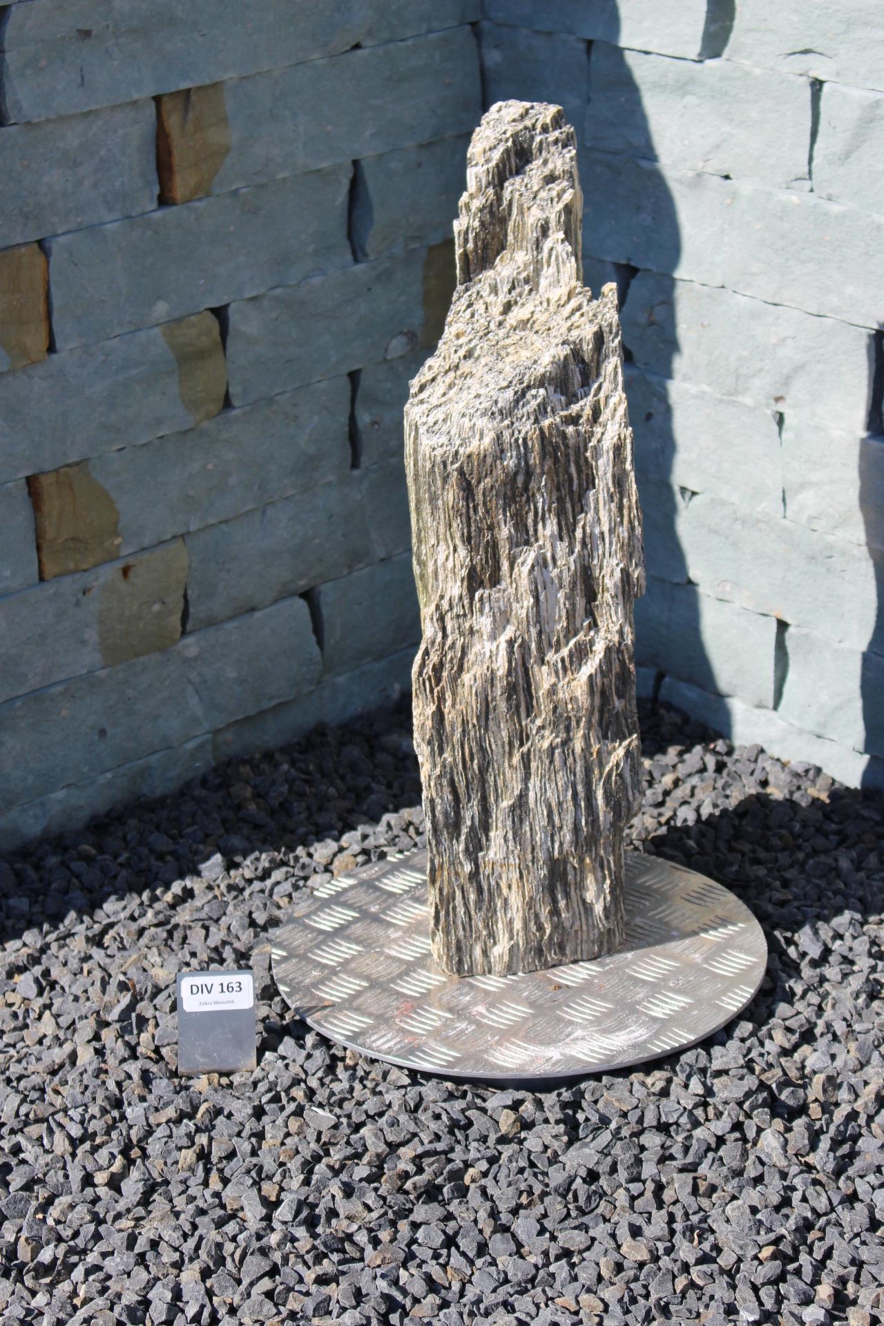 Zebra Monolith ca. 18x18x66cm