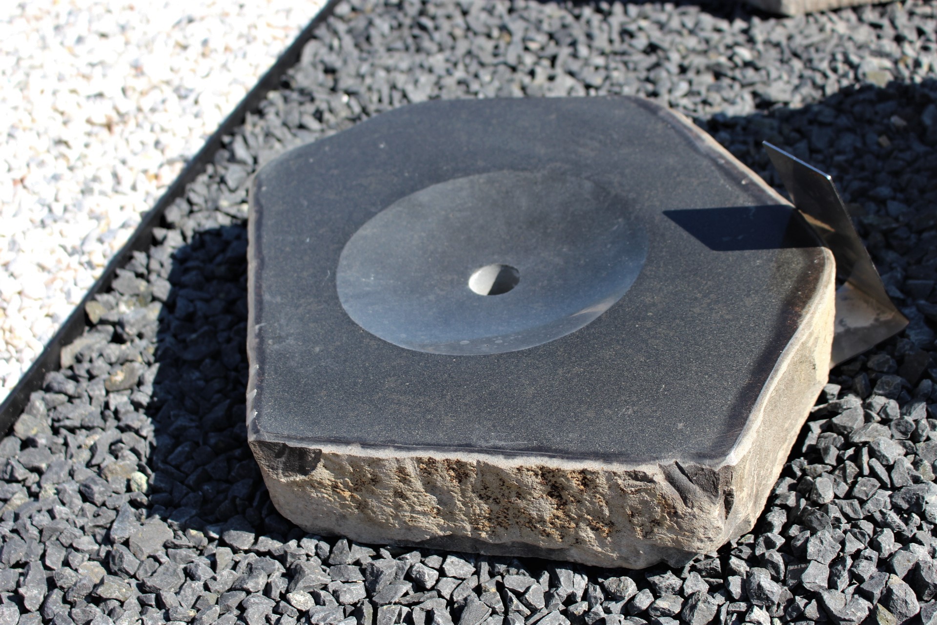 Quellstein aus Basalt ca. 45x40x8cm