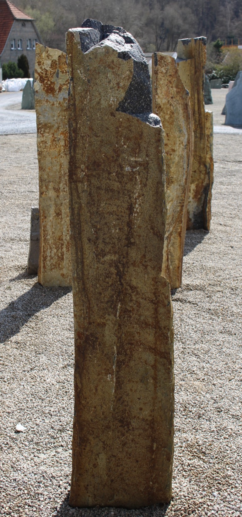 Basaltsäule ca. 26x17x130cm